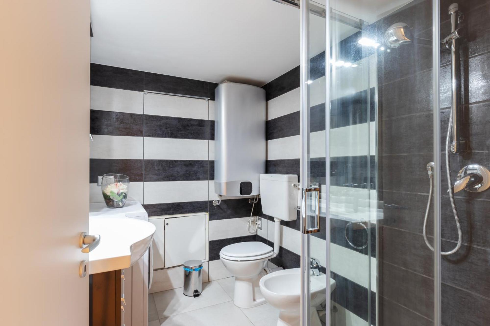 2 Suite Con 2 Bagni Privati - De Angeli Suites Milan Exterior photo